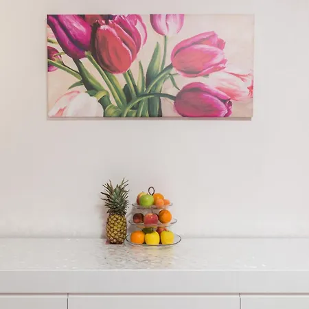 Milena 阿格罗波利