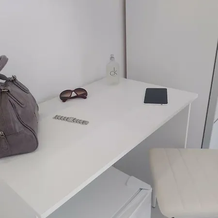 Milena 住宿加早餐酒店 阿格罗波利