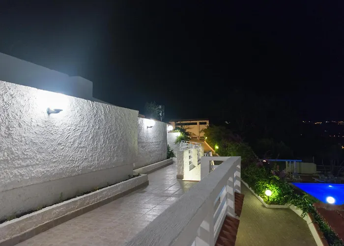 Milena Couette-café