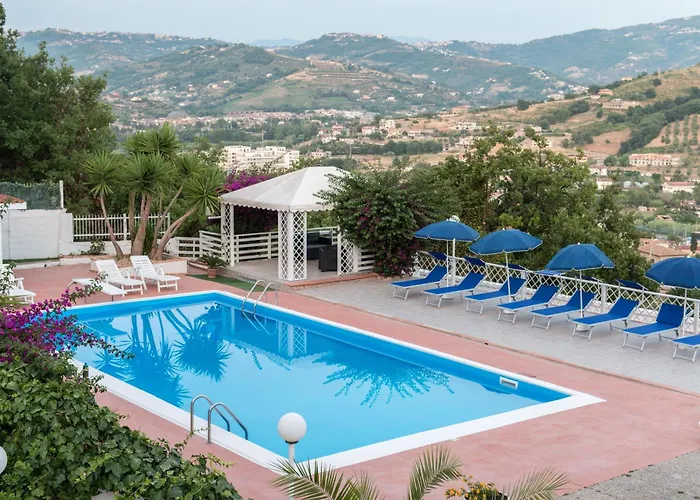 Milena Couette-café