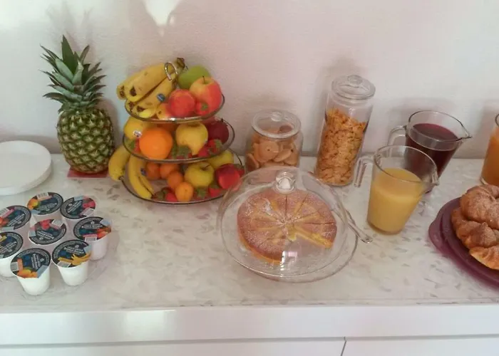 Couette-café Milena 4*